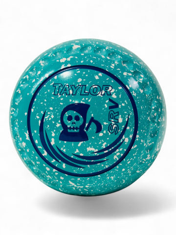 Taylor SRV Mint/White Skull Size 3 Half Pipe 34 Stamp
