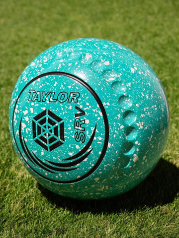 Taylor SRV Mint/White Geometric cube Size 3 Half Pipe 34 Stamp