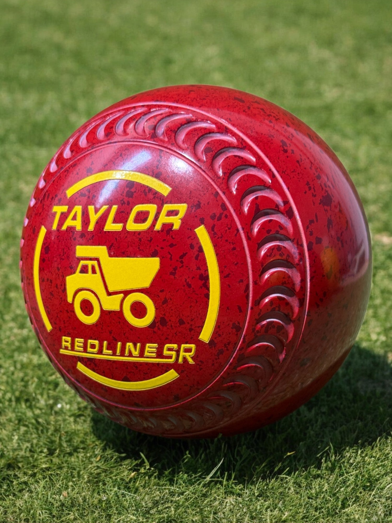 Taylor Redline SR Cherry Red Truck Size 4 Crescent 34 Stamp